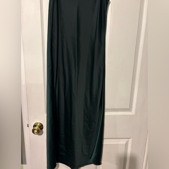 HOUSE OF HARLOW Forest Green Satin Midi Slip holiday Dress, size small - Picture 8 of 13
